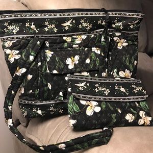 Quilted tote purse with matching wristlet/wallet